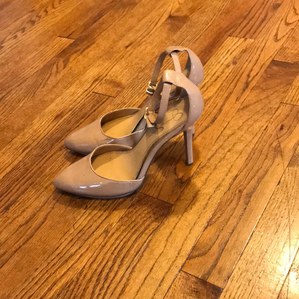 Jessica Simpson nude patent leather T strap
